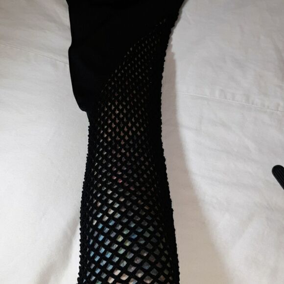 Garage 1/2 Fishnet Seamless Black Leggings XS/S - Picture 3 of 5